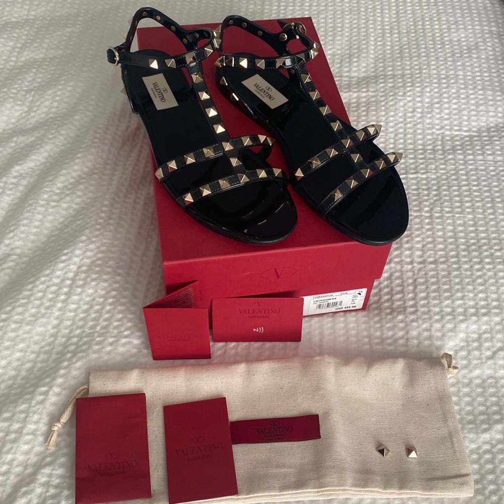 Authentic Valentino Garavani Rockstud Jelly Flat Gladiator Sandals